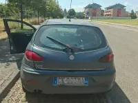 Usata Alfa Romeo 147 116 CV (85 kW) 2003 Grigio Utilitaria