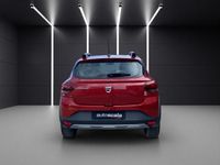Usata Dacia Sandero Comfort 101 CV (74 kW) 2022 Rosso fusion Berlina