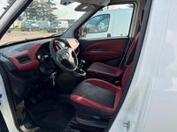 Usata Fiat Doblò 105 CV (77 kW) 2011 Bianco Monovolume