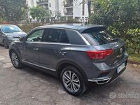 Usata VW T-Roc Advance 150 CV (110 kW) 2019 Grigio SUV