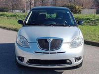 Usata Lancia Ypsilon 95 CV (69 kW) 2007 Argento/nero Utilitaria