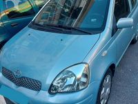 Usata Toyota Yaris 75 CV (55 kW) 2004 Blu Utilitaria