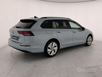 Nuova VW Golf VIII Edition 150 CV (110 kW) 2025 Crystal ice blue metallizzato Station wagon