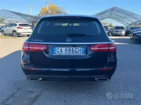 Usata Mercedes E300 Business 194 CV (142 kW) 2020 Blu/azzurro Station wagon