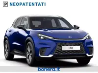 Nuova Lexus LBX 136 CV (100 kW) 2026 Blu SUV