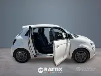 Używany Fiat 500e Passion 42 kW (58 KM) 2021 Biały Sedan/Limuzyna