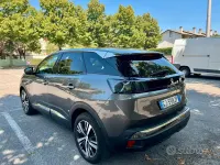 Usata Peugeot 3008 Allure 131 CV (96 kW) 2022 Grigio SUV