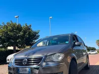 Usata VW Touran Highline 105 CV (77 kW) 2007 Marrone Monovolume