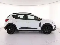 Usata Dacia Sandero Extreme 101 CV (74 kW) 2023 Bianco Utilitaria