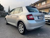 Begagnad Skoda Fabia Ambition 75 HK (55 kW) 2016 Grå Sedan