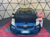 Usata Toyota Yaris 90 CV (66 kW) 2009 Blu Utilitaria