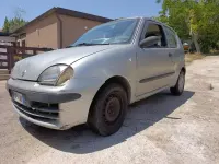 Usata Fiat 600 143 CV (105 kW) 2000 Grigio Berlina
