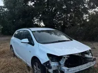 Usata Opel Astra 110 CV (80 kW) 2011 Bianco Station wagon