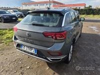 Usata VW T-Roc Style 150 CV (110 kW) 2022 Grigio SUV