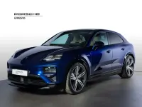 Usata Porsche Macan Turbo 144 kW (197 CV) 2024 Blu genziana metallizzato SUV