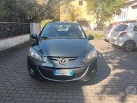 Begagnad Mazda 2 Trendy 75 HK (55 kW) 2011 Grå Halvkombi