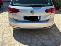 Usata VW Passat 120 CV (88 kW) 2018 Grigio Station wagon