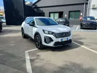 Usata Peugeot 2008 Allure 131 CV (96 kW) 2025 Bianco SUV