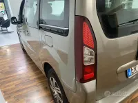 Usata Citroën Berlingo SELECTION 92 CV (67 kW) 2013 Marrone Monovolume