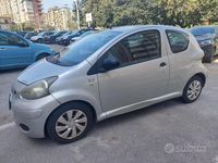 Usata Toyota Aygo 68 CV (50 kW) 2008 Grigio Utilitaria