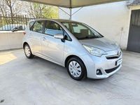 Usata Toyota Verso-S Style 99 CV (72 kW) 2012 Grigio Monovolume