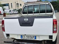 Usata Nissan Navara 144 CV (105 kW) 2013 Bianco Pick-up