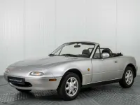 Usata Mazda MX5 90 CV (66 kW) 1995 Grigio Cabrio