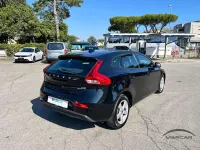 Usata Volvo V40 Kinetic 114 CV (83 kW) 2014 Nero Berlina