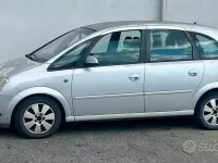 Usata Opel Meriva 101 CV (74 kW) 2005 Grigio Monovolume