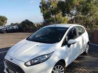 Usata Ford Fiesta 75 CV (55 kW) 2016 Bianco Berlina