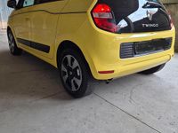 Usata Renault Twingo SE 69 CV (50 kW) 2016 Giallo Utilitaria