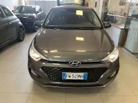 Usata Hyundai i20 75 CV (55 kW) 2019 Grigio metallizzato Utilitaria