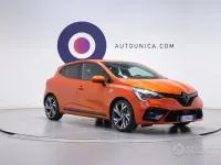 Käytetty Renault Clio V R.S. 91 HP (66 kW) 2021 Oranssi Sedan