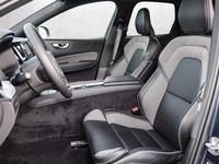 Usata Volvo XC60 Plus 350 CV (257 kW) 2023 Blu/azzurro SUV