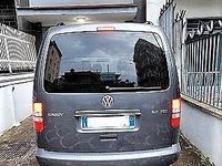 Begagnad VW Caddy 140 HK (102 kW) 2015 Svart Minibuss