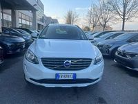 Usata Volvo XC60 R-Design Kinetic 203 CV (149 kW) 2014 Bianco SUV