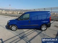 Usata Fiat Doblò Lounge 90 CV (66 kW) 2022 Blu/azzurro Monovolume