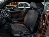 Usata VW Beetle Cabriolet Allstar 105 CV (77 kW) 2016 Dark bronze met. cod. "b8q" Cabrio