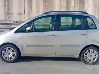 Usata Fiat Idea Active 69 CV (50 kW) 2004 Grigio Monovolume