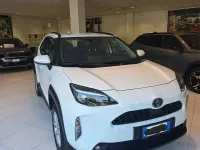 Usata Toyota Yaris Cross Active 92 CV (67 kW) 2025 Bianco SUV