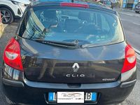 Usata Renault Clio II Dynamique 85 CV (62 kW) 2006 Nero Berlina