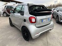 Usata Smart ForTwo Cabrio Superpassion 71 CV (52 kW) 2019 Argento Cabrio