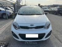 Usata Kia Rio Active 75 CV (55 kW) 2013 Bianco Berlina