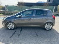 Usata Opel Corsa 86 CV (63 kW) 2011 Grigio Utilitaria