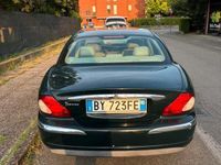 Usata Jaguar X-type 156 CV (114 kW) 2002 Verde Berlina