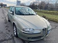 Usata Alfa Romeo 147 Distinctive 120 CV (88 kW) 2002 Giallo Utilitaria