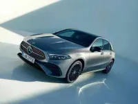 Usata Mercedes A180 AMG Line Premium 136 CV (100 kW) 2024 Argento Berlina