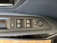 Usata Peugeot 3008 Active 131 CV (96 kW) 2023 Nero SUV