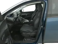 Gebraucht Peugeot 5008 131 PS (96 kW) 2022 Blau SUV