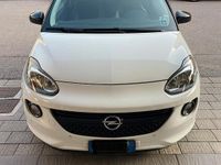 Usata Opel Adam Glam 70 CV (51 kW) 2013 Bianco Utilitaria